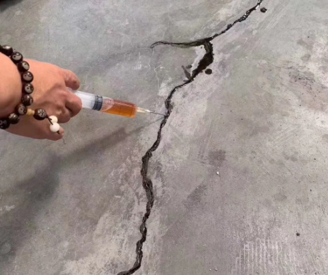 城区混凝土裂缝修补技术详解​